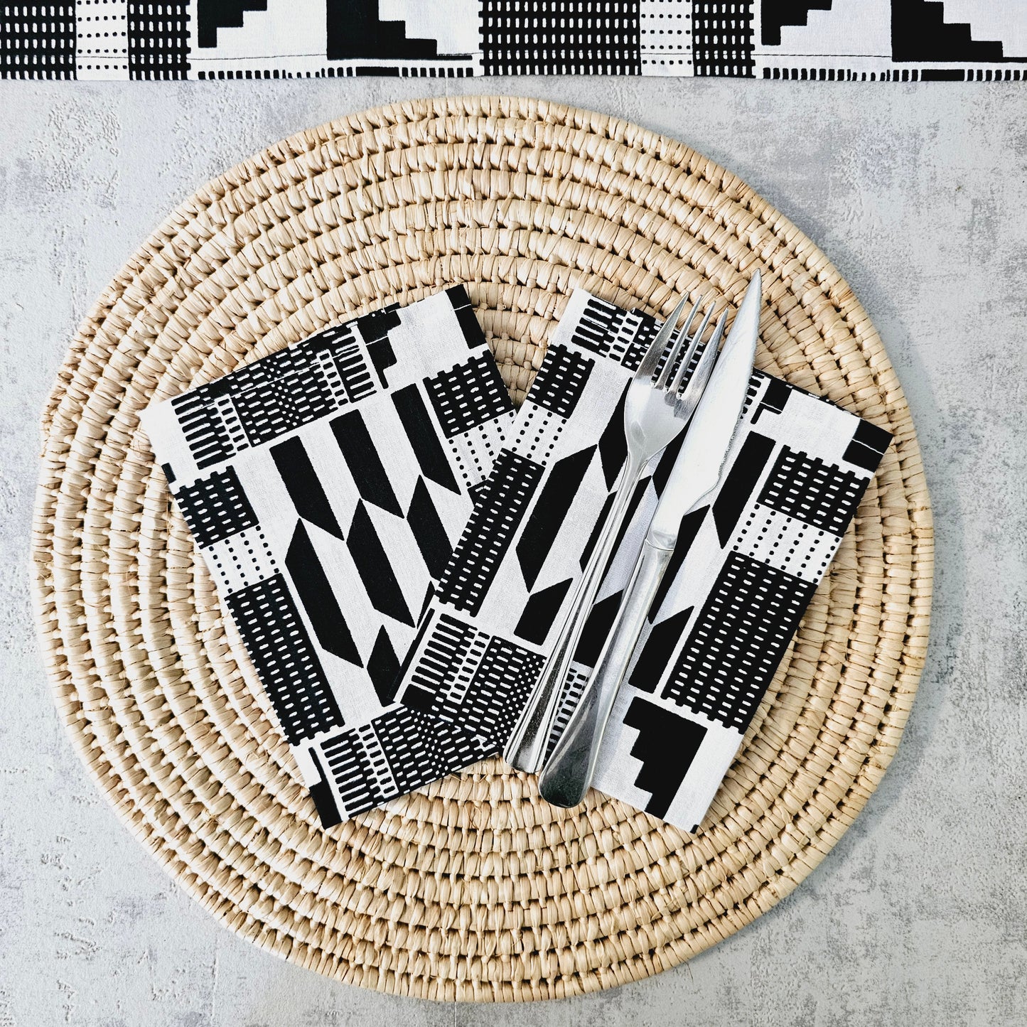 Set of 4 | 8 Napkins | 40x40cm | Ankara Wax 100% Cotton