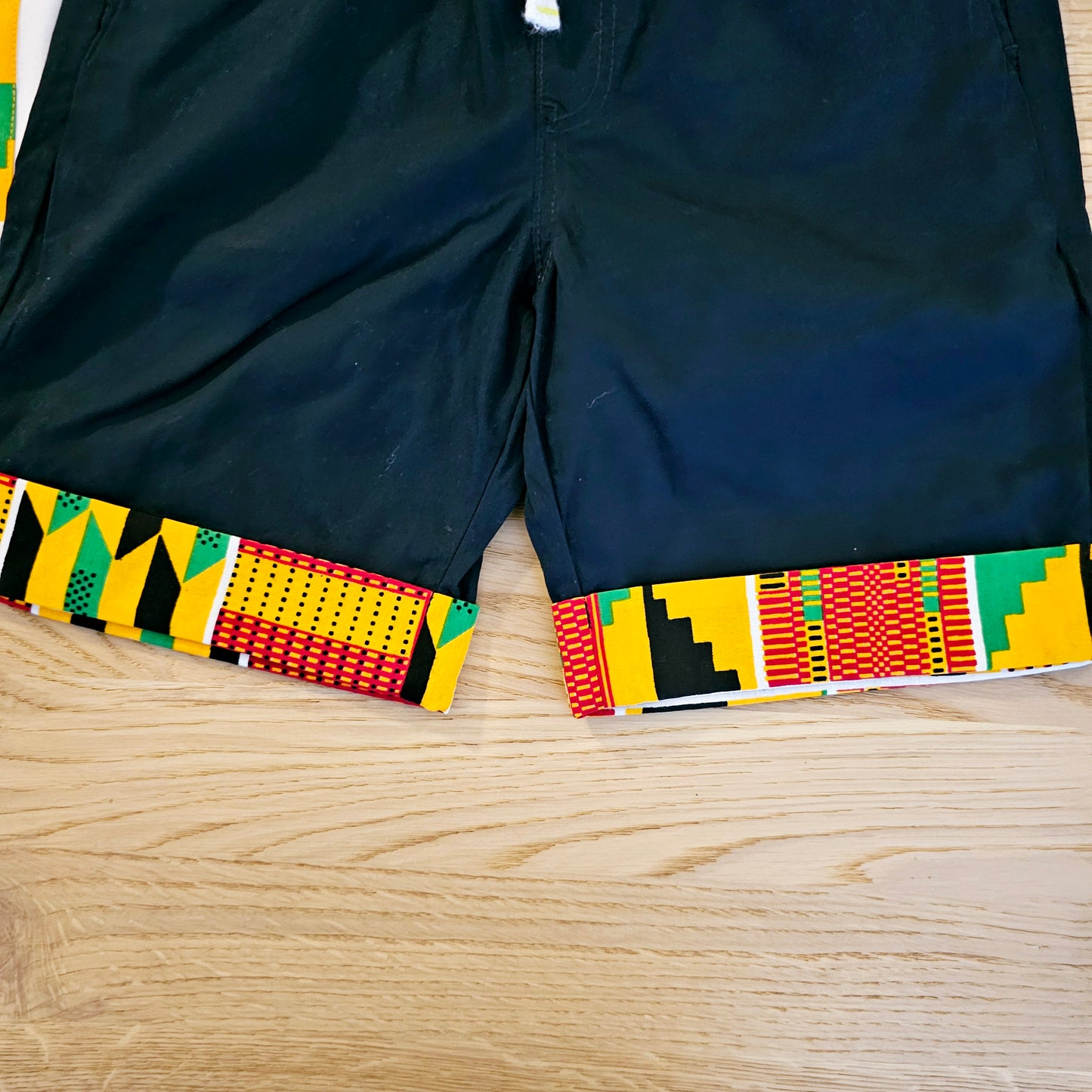 T-shirt and Cotton Pull Up Shorts Set with African Print Detail..