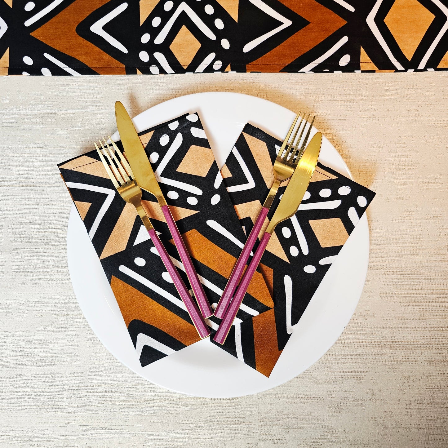 Table Runner and Set of 8 Napkins | 100% Cotton African Print Fabric