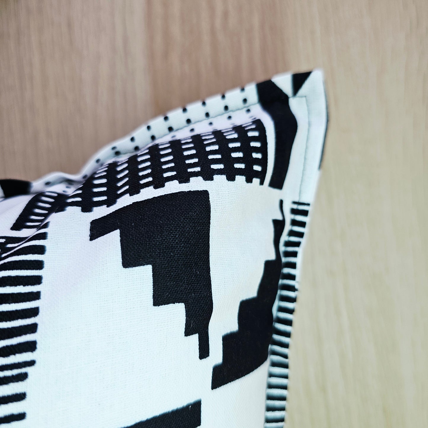 Set of 2 | 4 Cushion Covers |40x40cm | 100% Cotton Wax Ankara Fabric