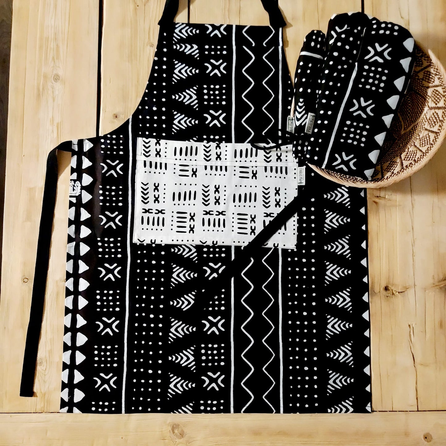 Handmade Apron and Oven Gloves Set | Made from 100% African Print Cotton | African Print Apron